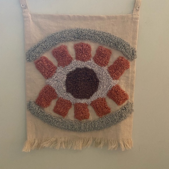 Urban Outfitters Mini tufted flag tapestry - Picture 2 of 3